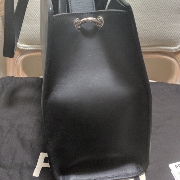 FENDI Runaway Leather Top Handle Satchel Bag Purse - Picture 8 of 8